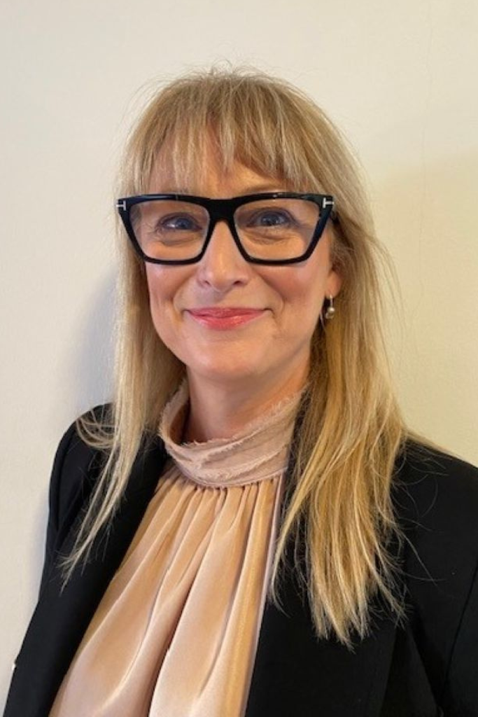Maria Wogans headshot